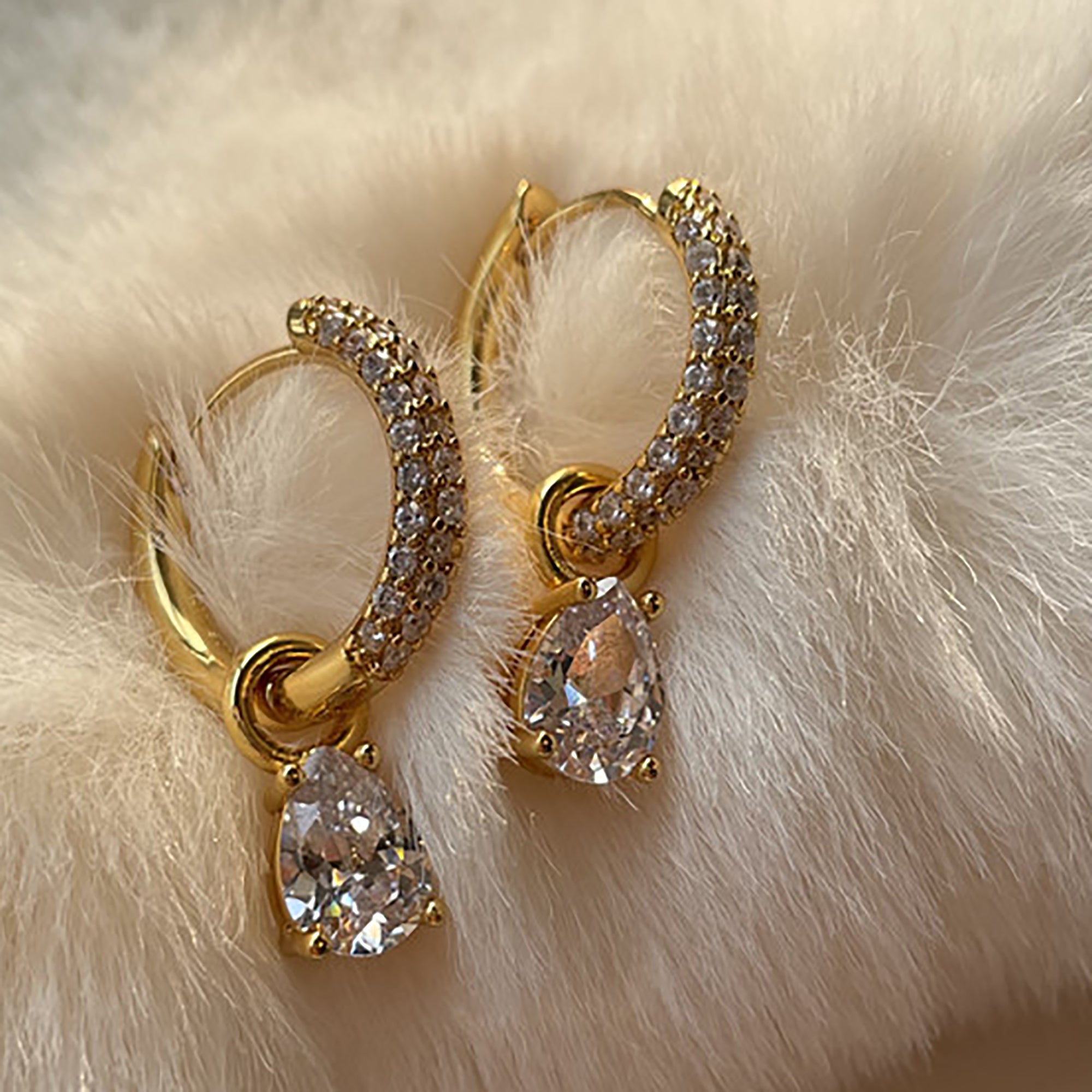 18K Gold Plated w/ CZ Dangle Hoop Earrings Gift wedding influencer styling KOL / Youtuber / Celebrity / Fashion Icon