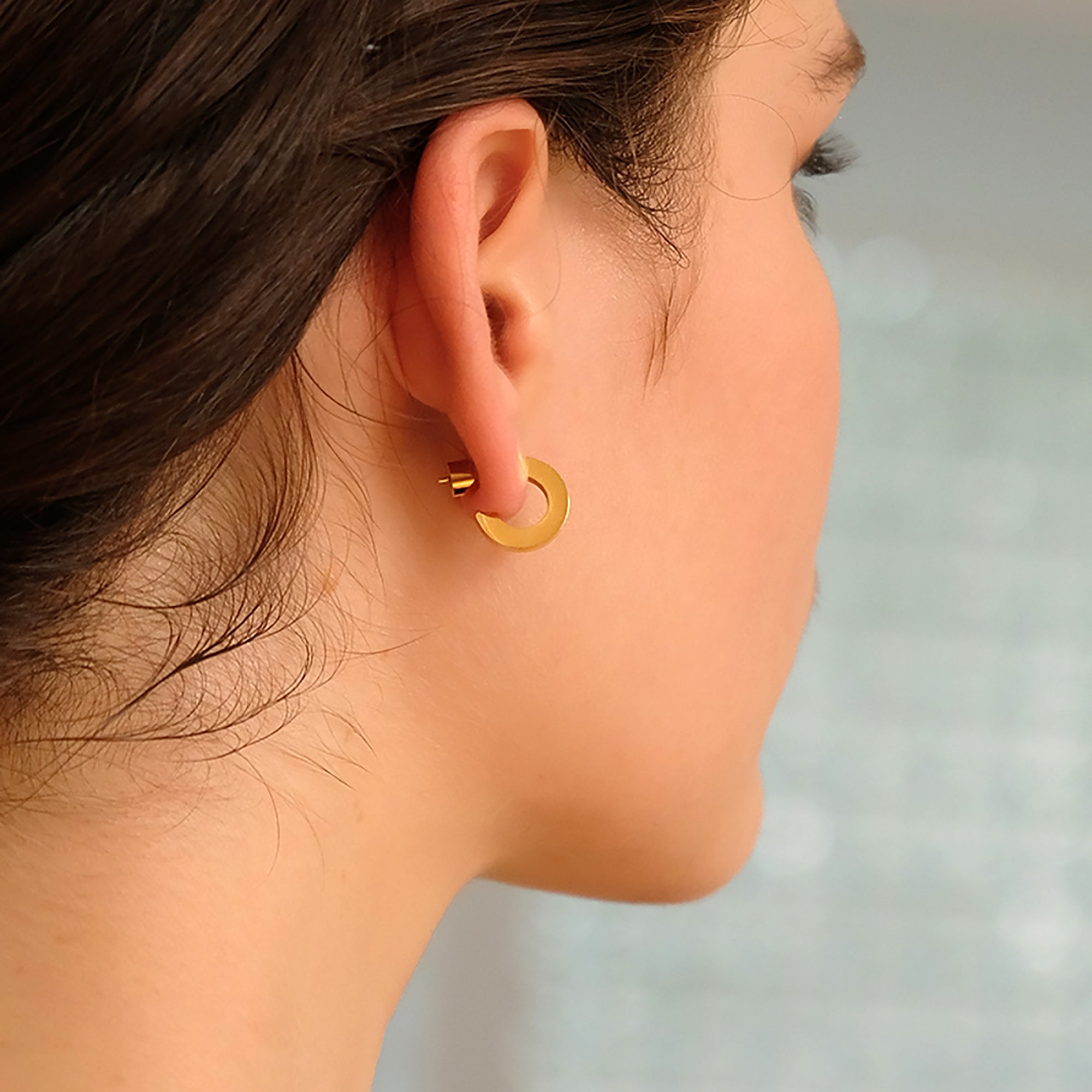 18K Gold Plated Hoop Earrings Gift wedding influencer styling KOL / Youtuber / Celebrity / Fashion Icon