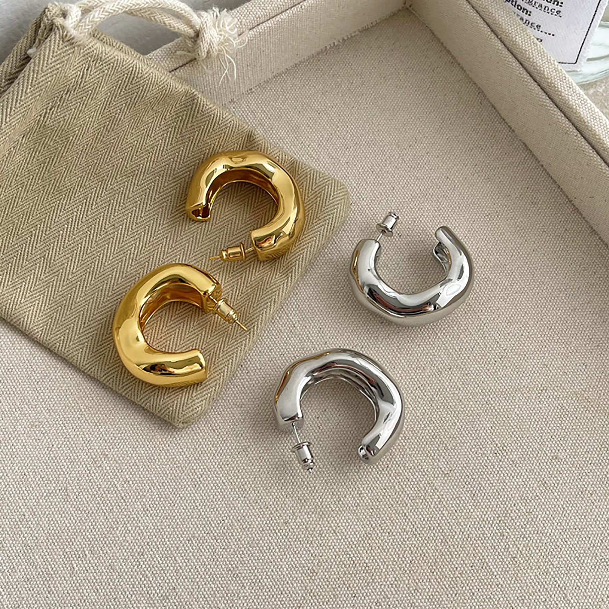 Gold Plated Chunky Hoop Earrings Gift wedding influencer styling KOL / Youtuber / Celebrity / Fashion Icon