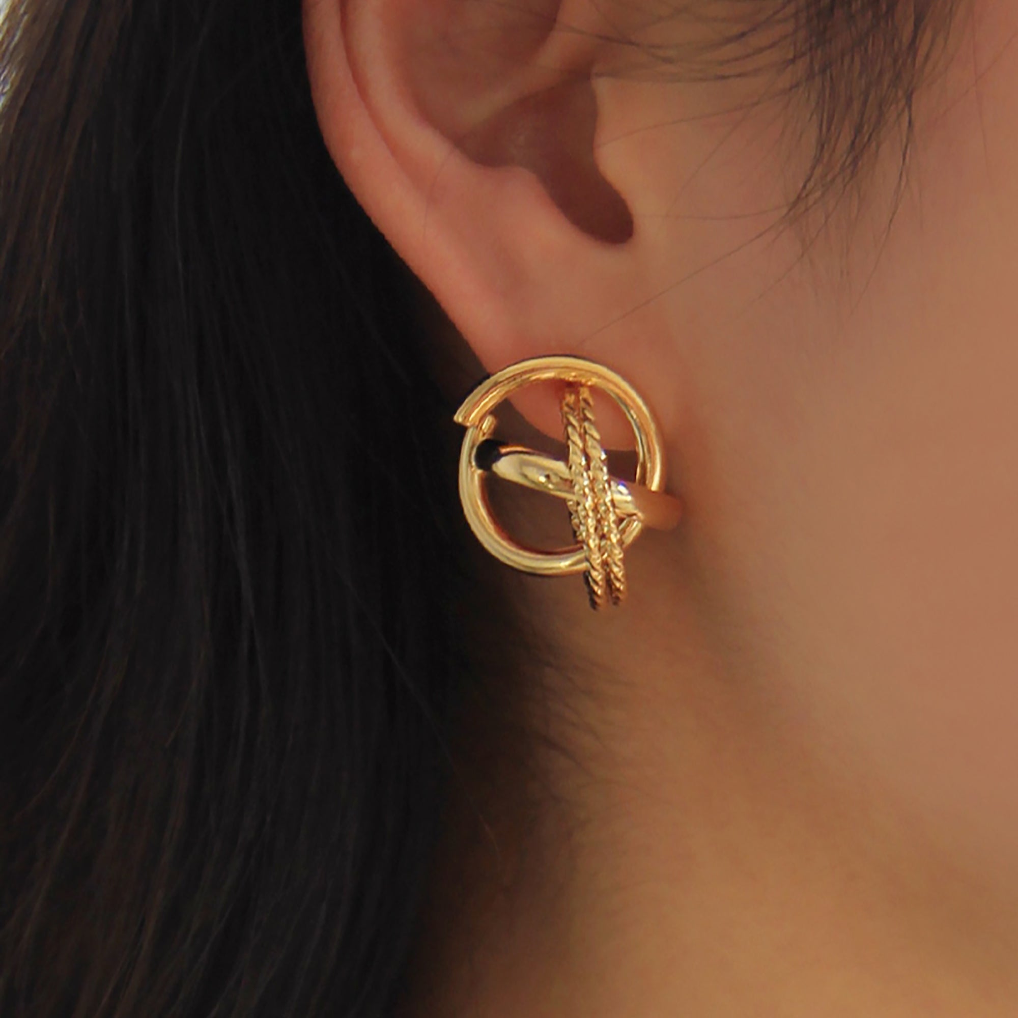 18K Gold Plated Deco Stud Earrings Gift wedding influencer styling KOL / Youtuber / Celebrity / Fashion Icon