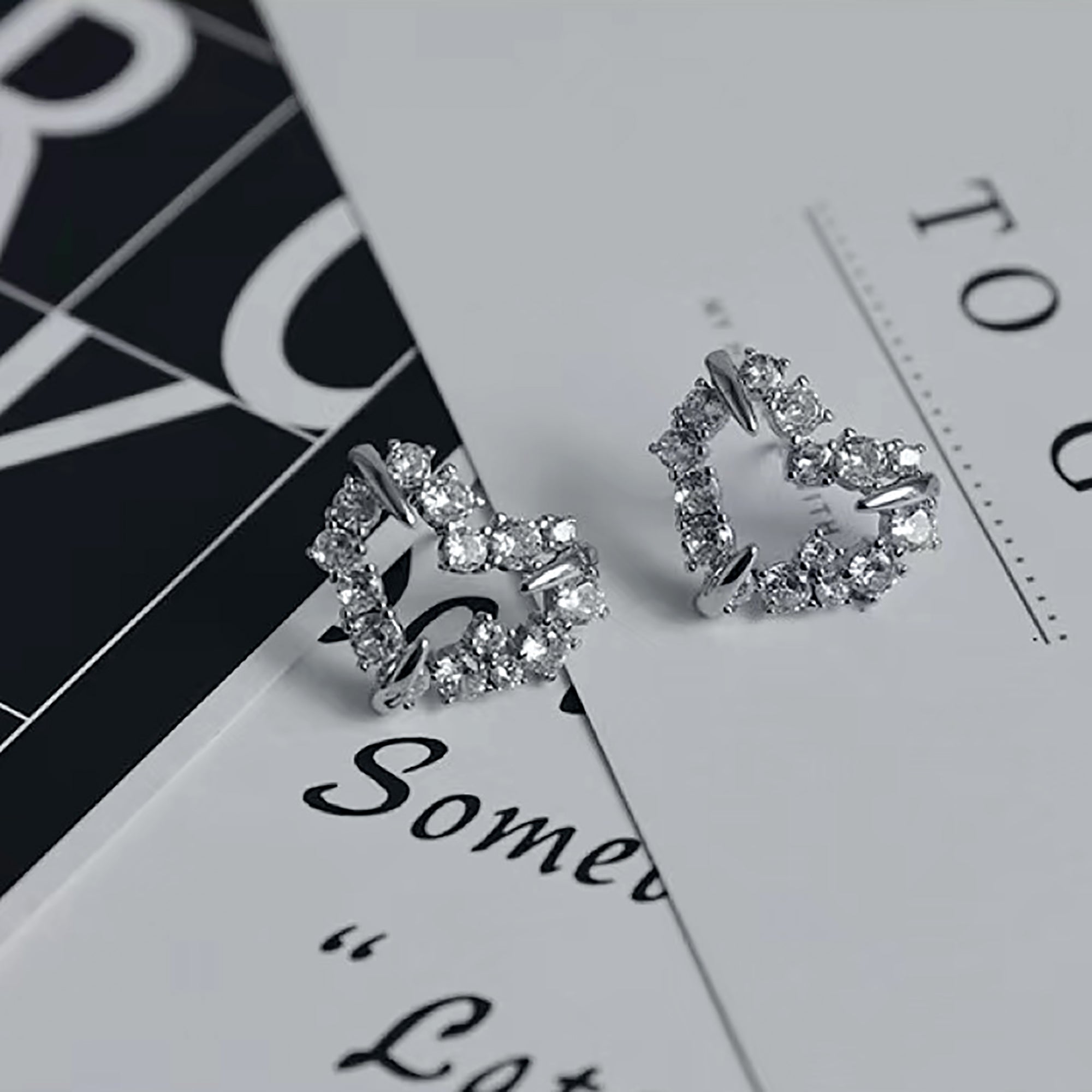 925 Sterling Silver CZ Heart Stud Earrings Gift Party wedding influencer styling KOL / Youtuber / Celebrity / Fashion Icon