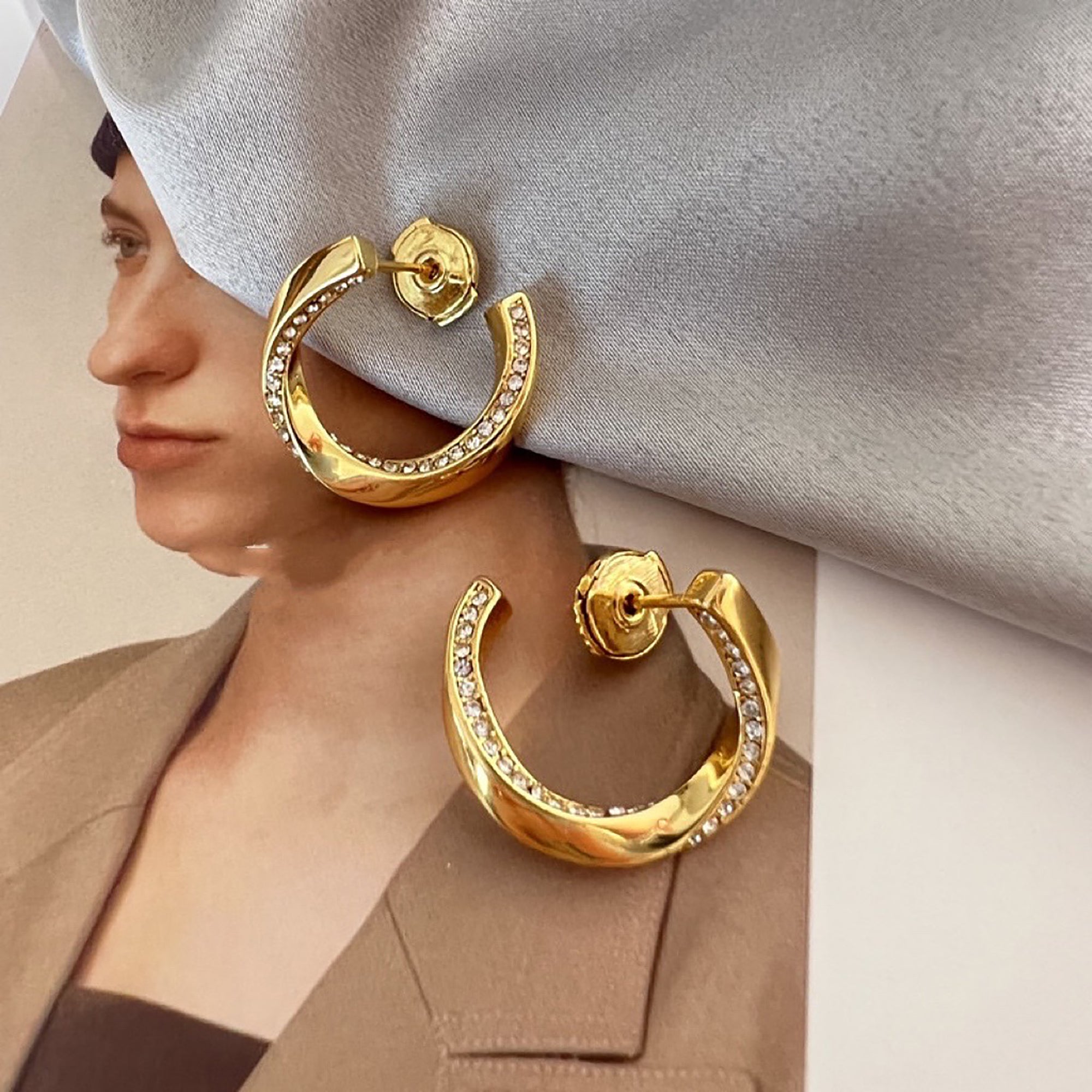 Gold Plated w/ CZ Hoop Earrings Gift wedding influencer styling KOL / Youtuber / Celebrity / Fashion Icon