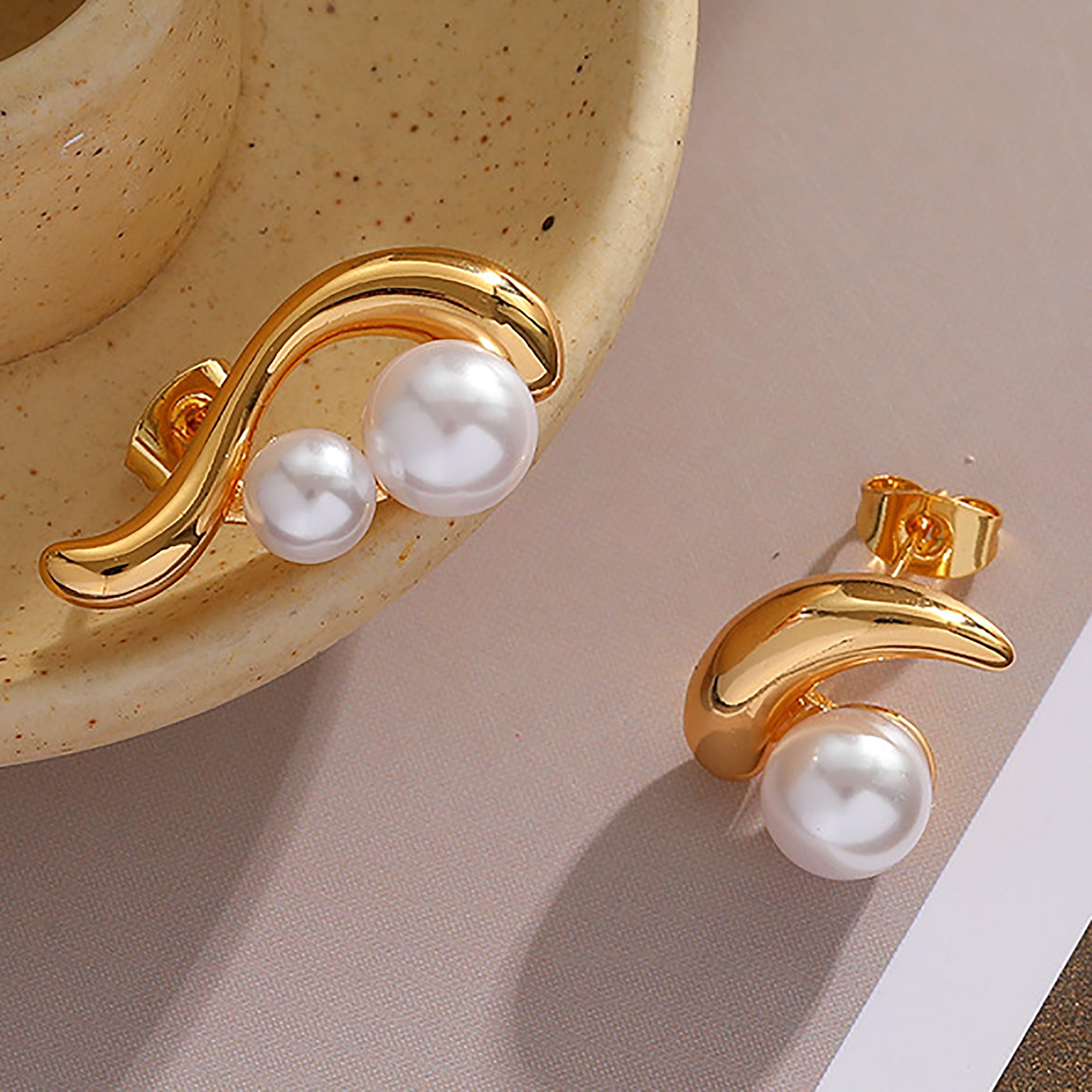 Gold Plated w/ Pearl Asymmetrical Earrings Valentine Day Gift birthday party anniversary