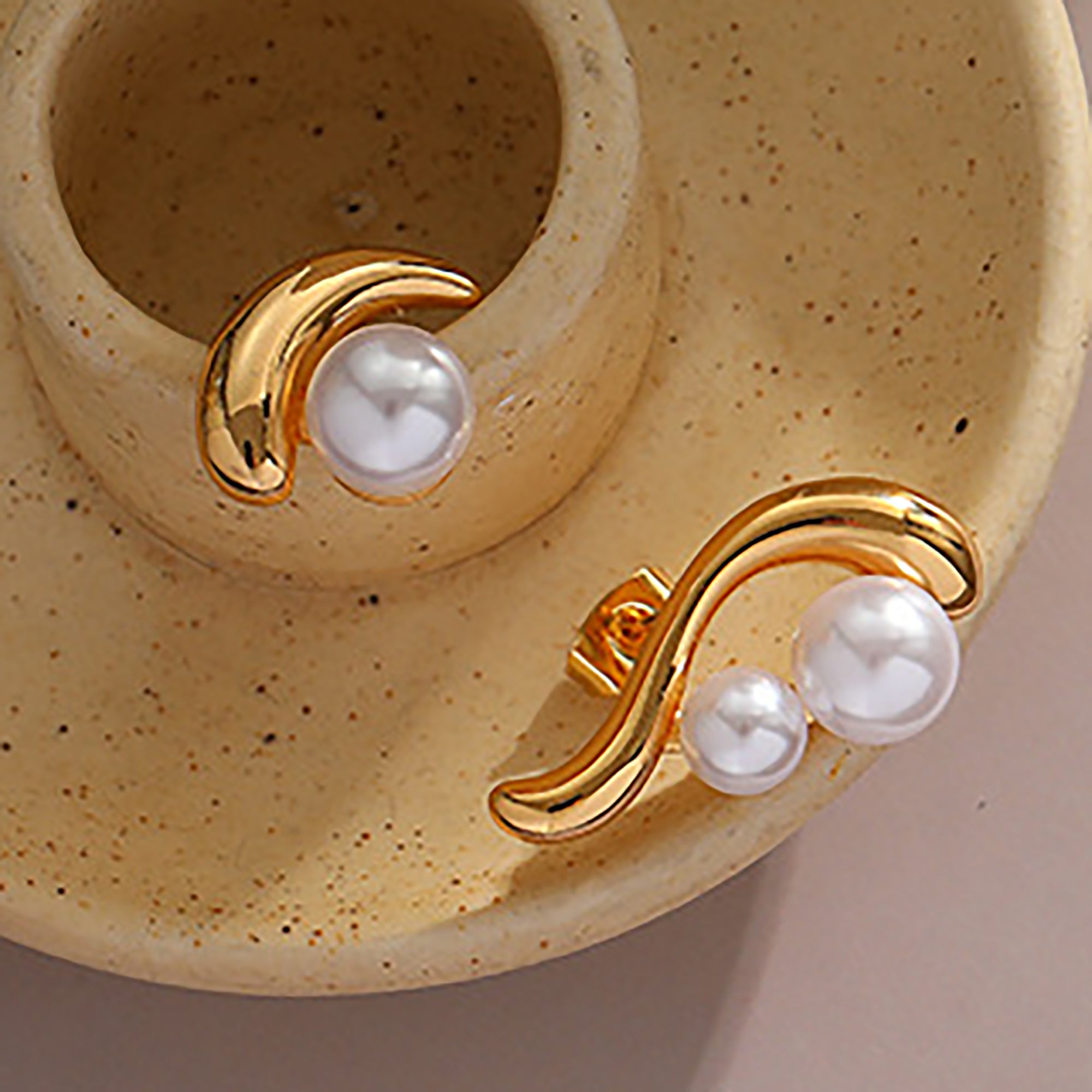 Gold Plated w/ Pearl Asymmetrical Earrings Valentine Day Gift birthday party anniversary