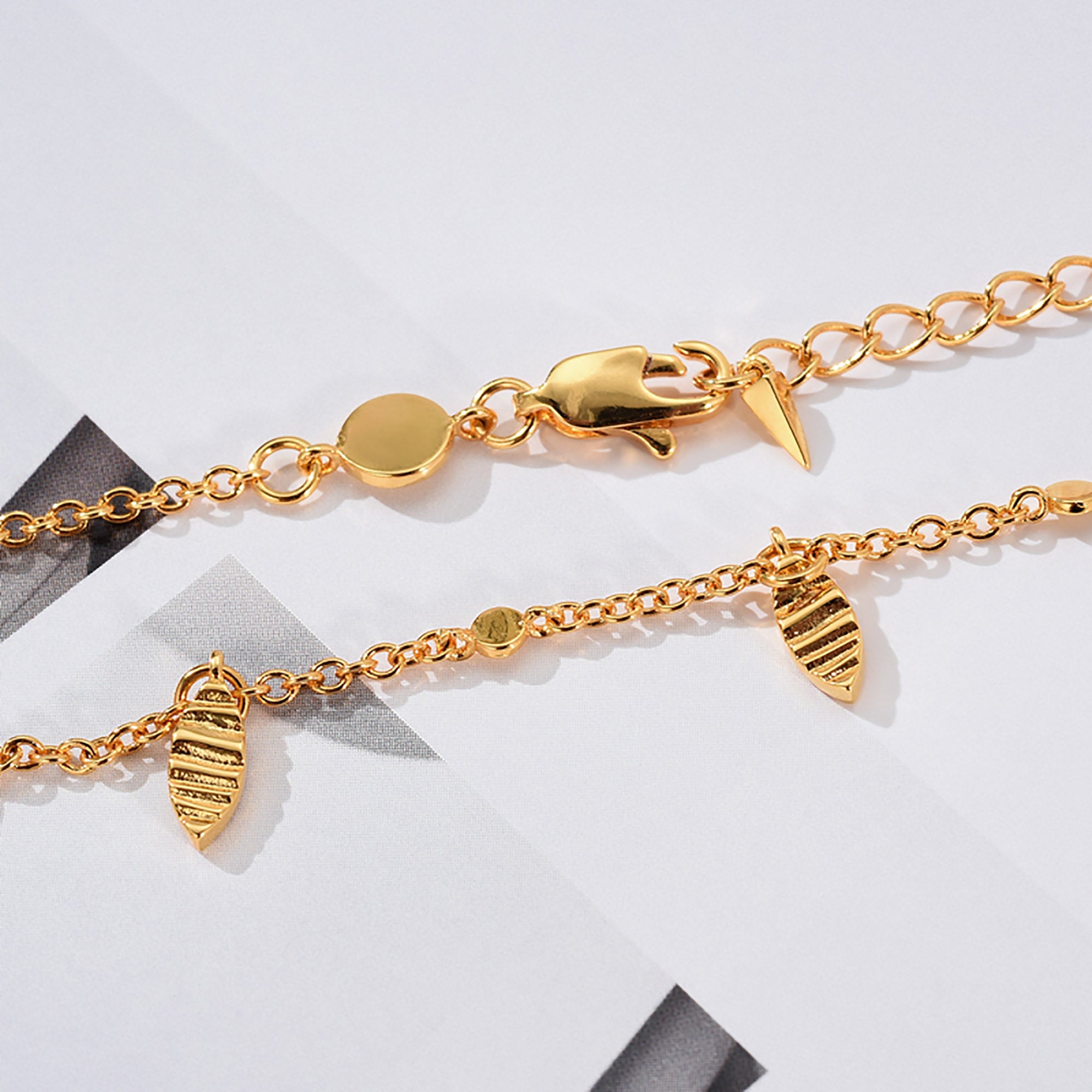 Gold Plated Leafs Pendant Necklace