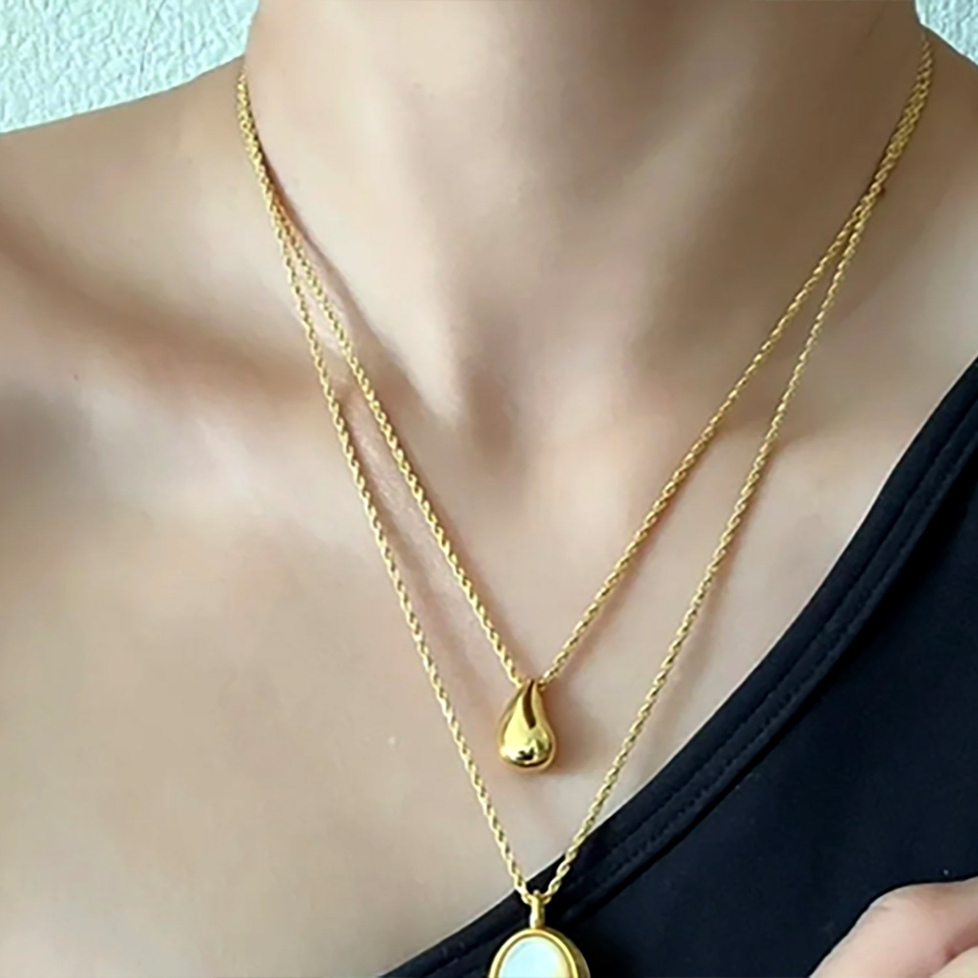 Gold Plated Teardrop Pendant Necklace