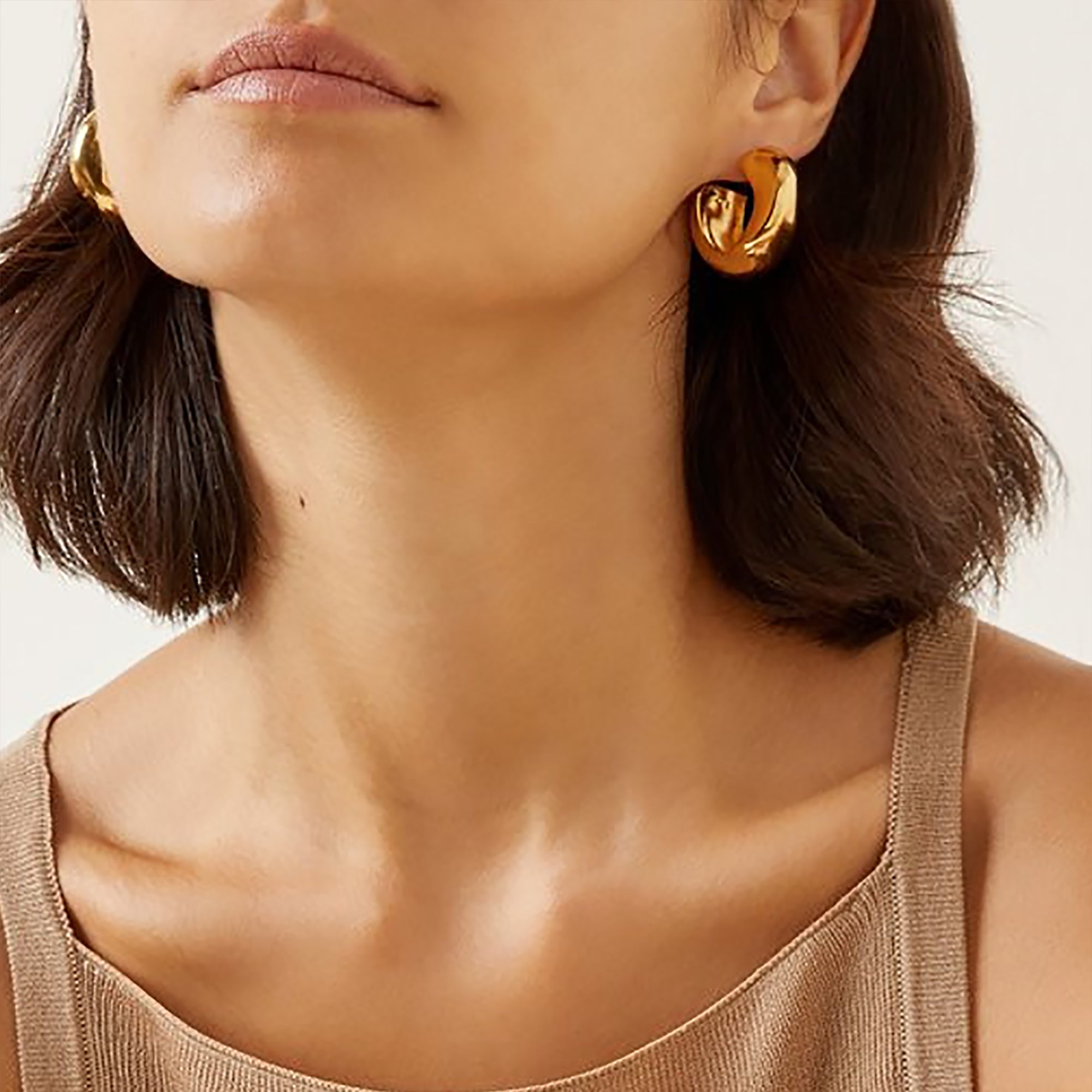 Gold Plated Chunky Hoop Earrings Gift wedding influencer styling KOL / Youtuber / Celebrity / Fashion Icon